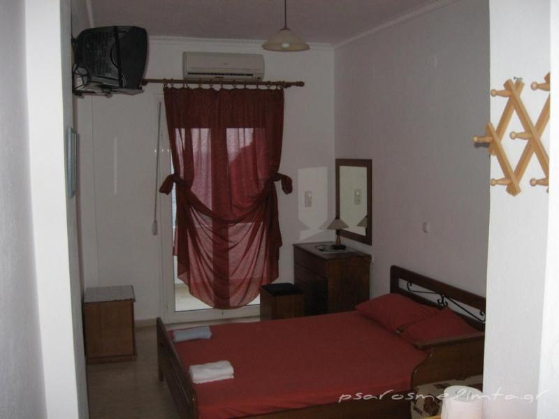 فندق بلوماريوسفي  Psaros Melinta الغرفة الصورة
